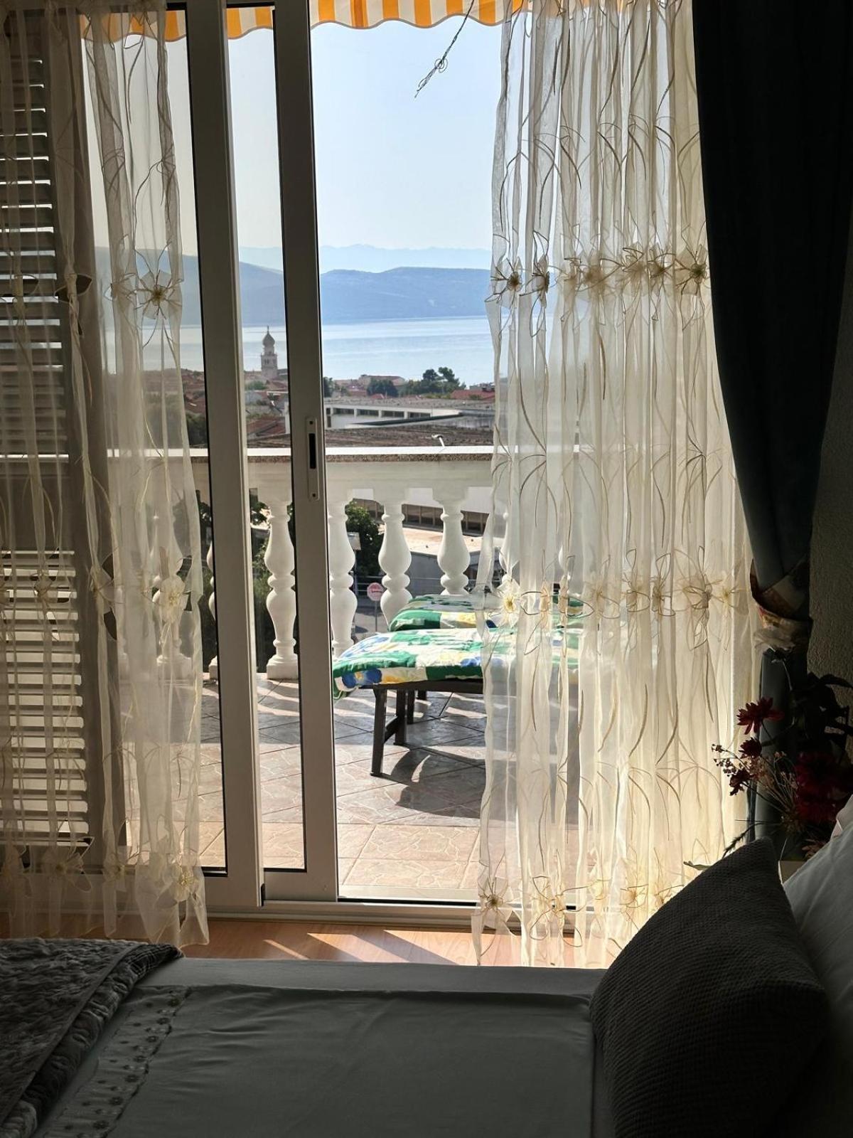קרק Apartmani Djurda מראה חיצוני תמונה