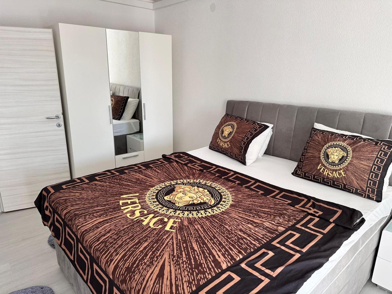 קרק Apartmani Djurda מראה חיצוני תמונה